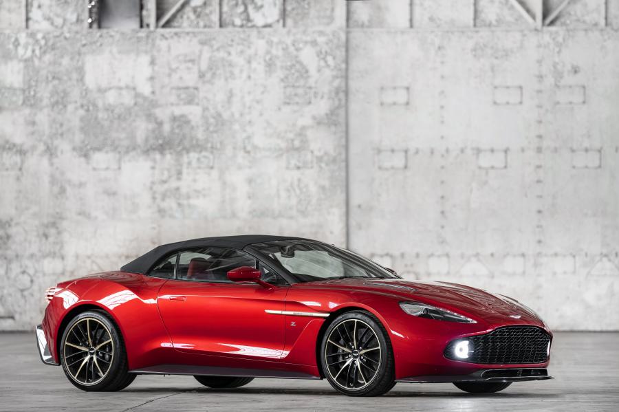  Aston Martin Vanquish Zagato Volante 2017 года  (UK) (фото 28 из 42)